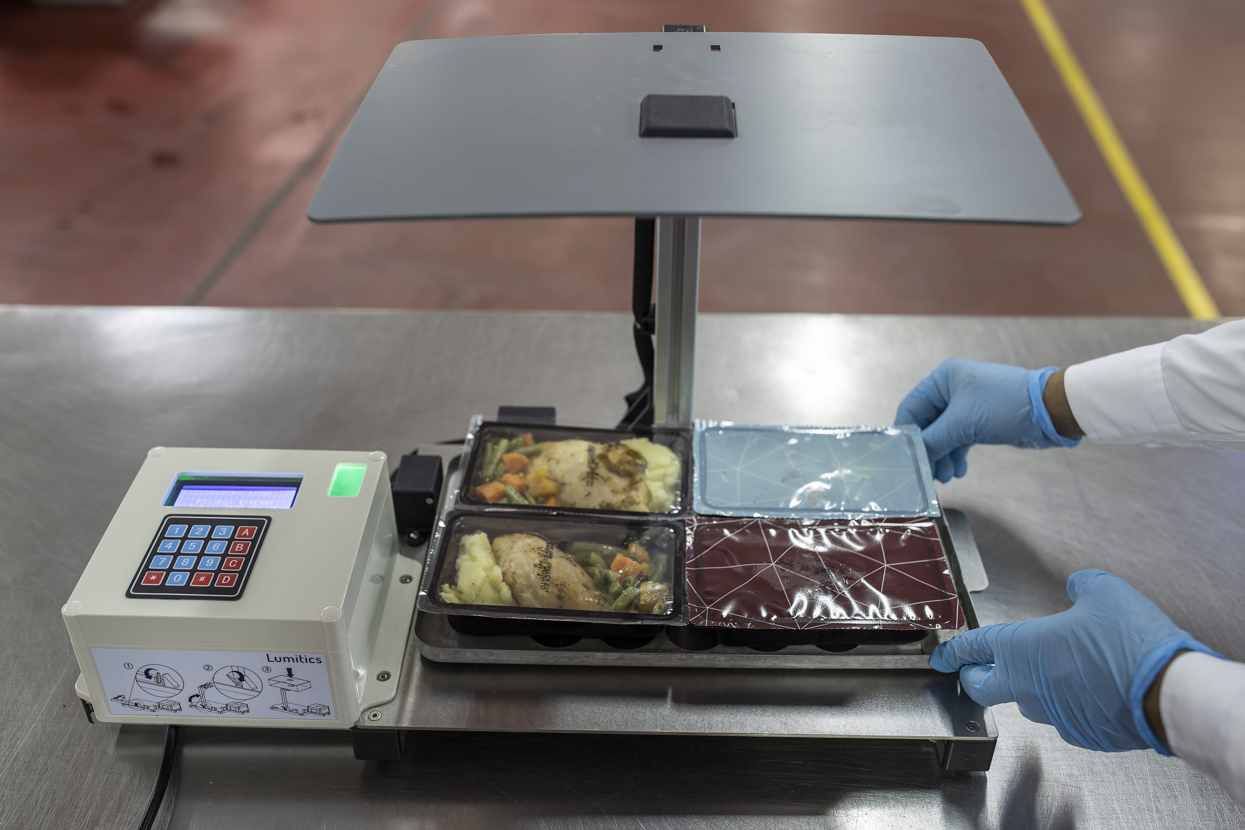 Image for Etihad Airways Teams Up With Lumitics To Reduce  Inflight Food Wastage