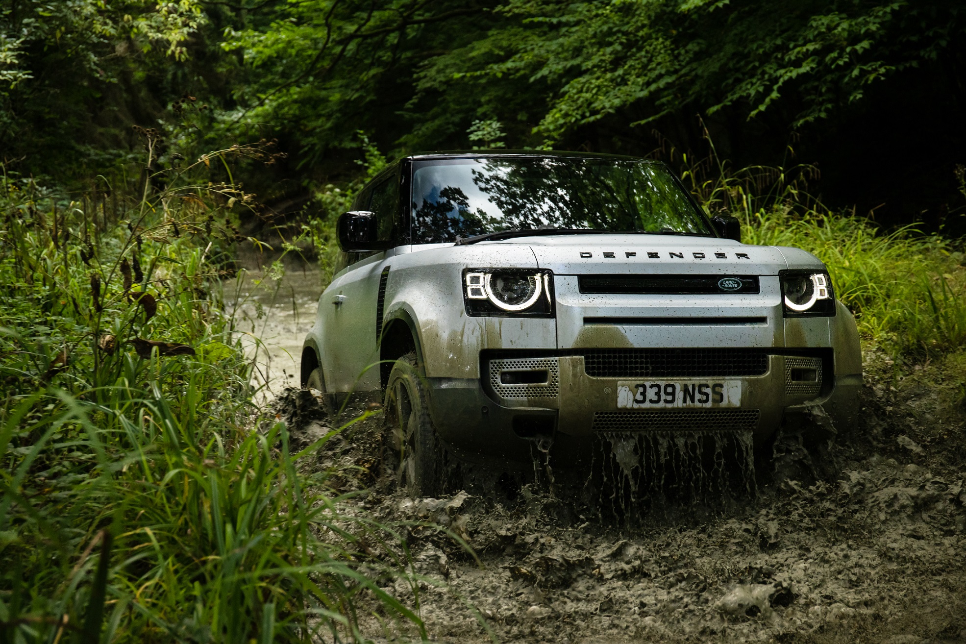 Image for Land Rover Defender Gains Plug-In Hybrid Electric Power, Six-Cylinder Diesel And New X-Dynamic Model