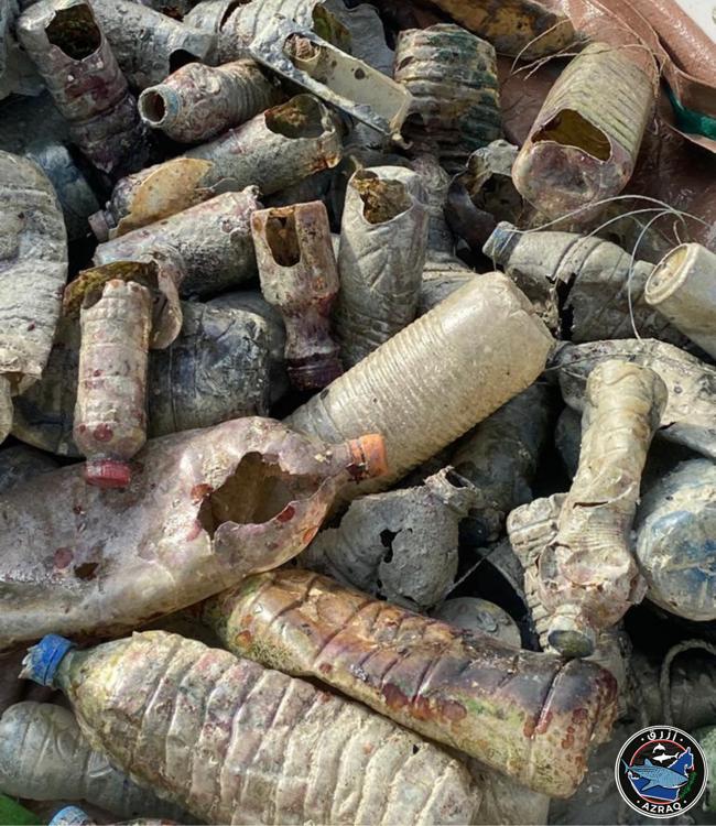 Image for Azraq Volunteer Members Remove 137.9KG Of Debris From Lulu Island