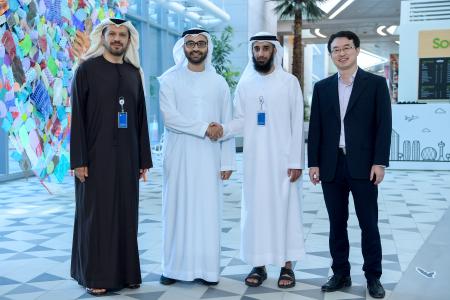 Image for Khalifa University and Sandooq Al Watan launch groundbreaking project to develop Direct Solar Desalination Devices