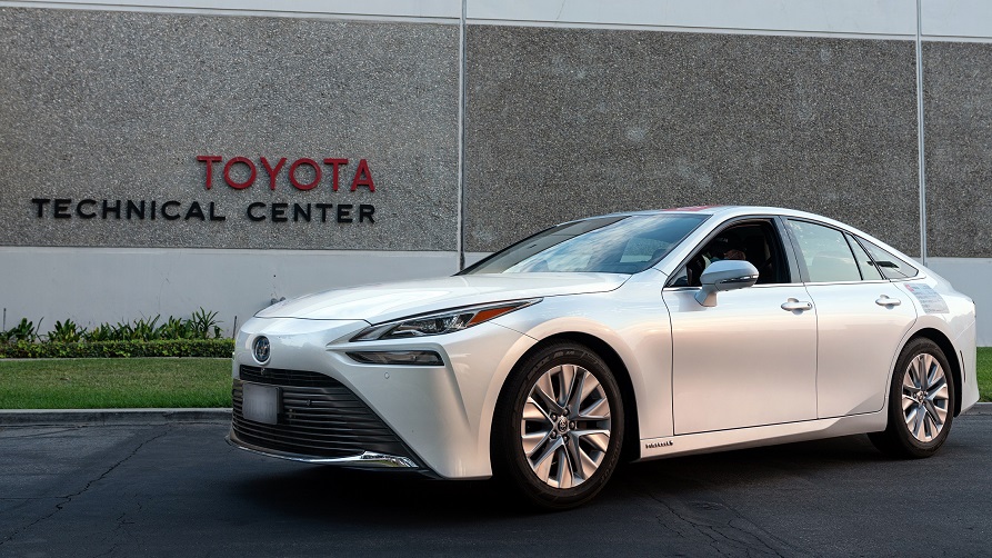 Image for Toyota Mirai Sets New Guinness World Record With 1,360 km Zero Emission Journey