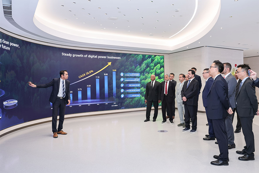 Image for DEWA Strengthens Cooperation With Leading Chinese Companies In Clean Energy Technologies