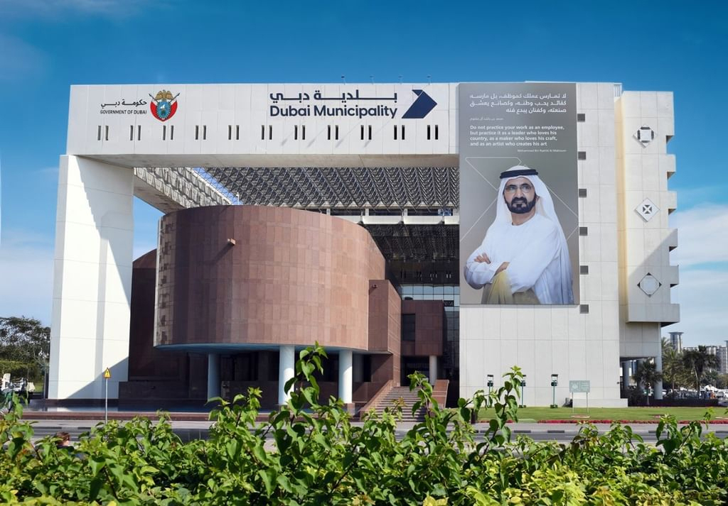 Image for Dubai Municipality Launches Initiative To Install EV Charging Stations Across 600 Public Parking Spaces